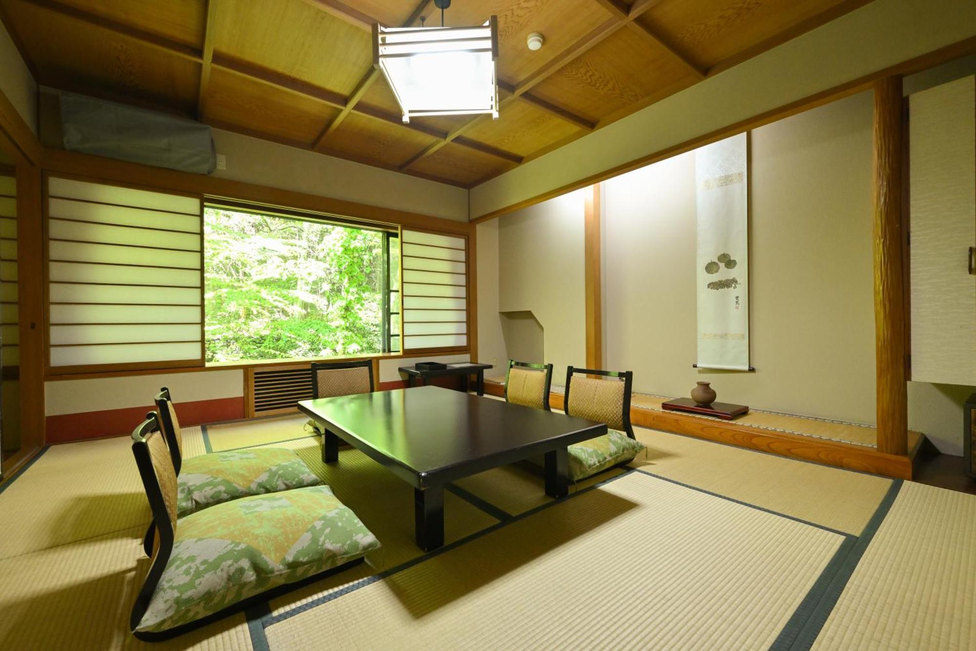 Osakaya Ryokan Кусацу Экстерьер фото