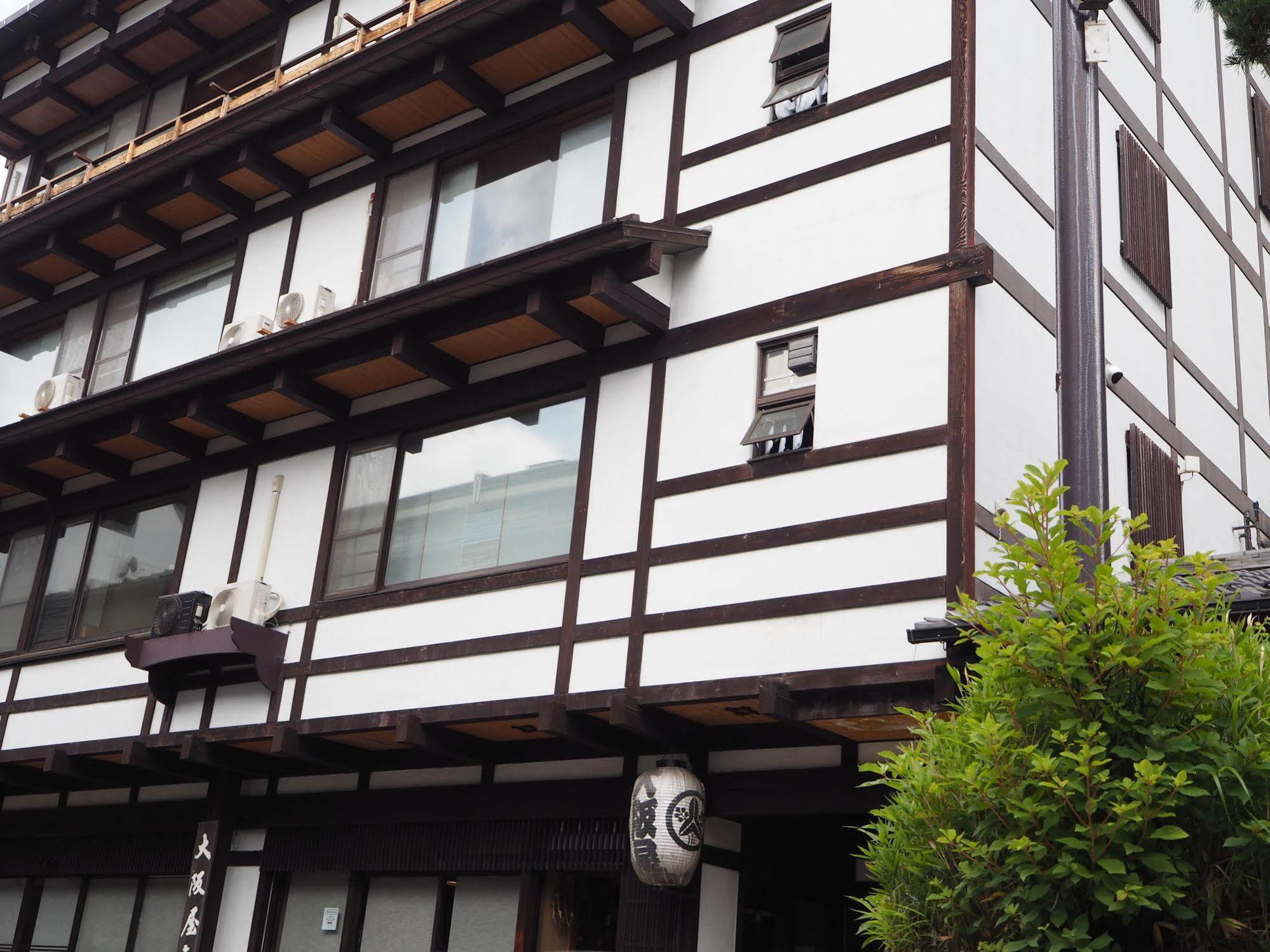Osakaya Ryokan Кусацу Экстерьер фото