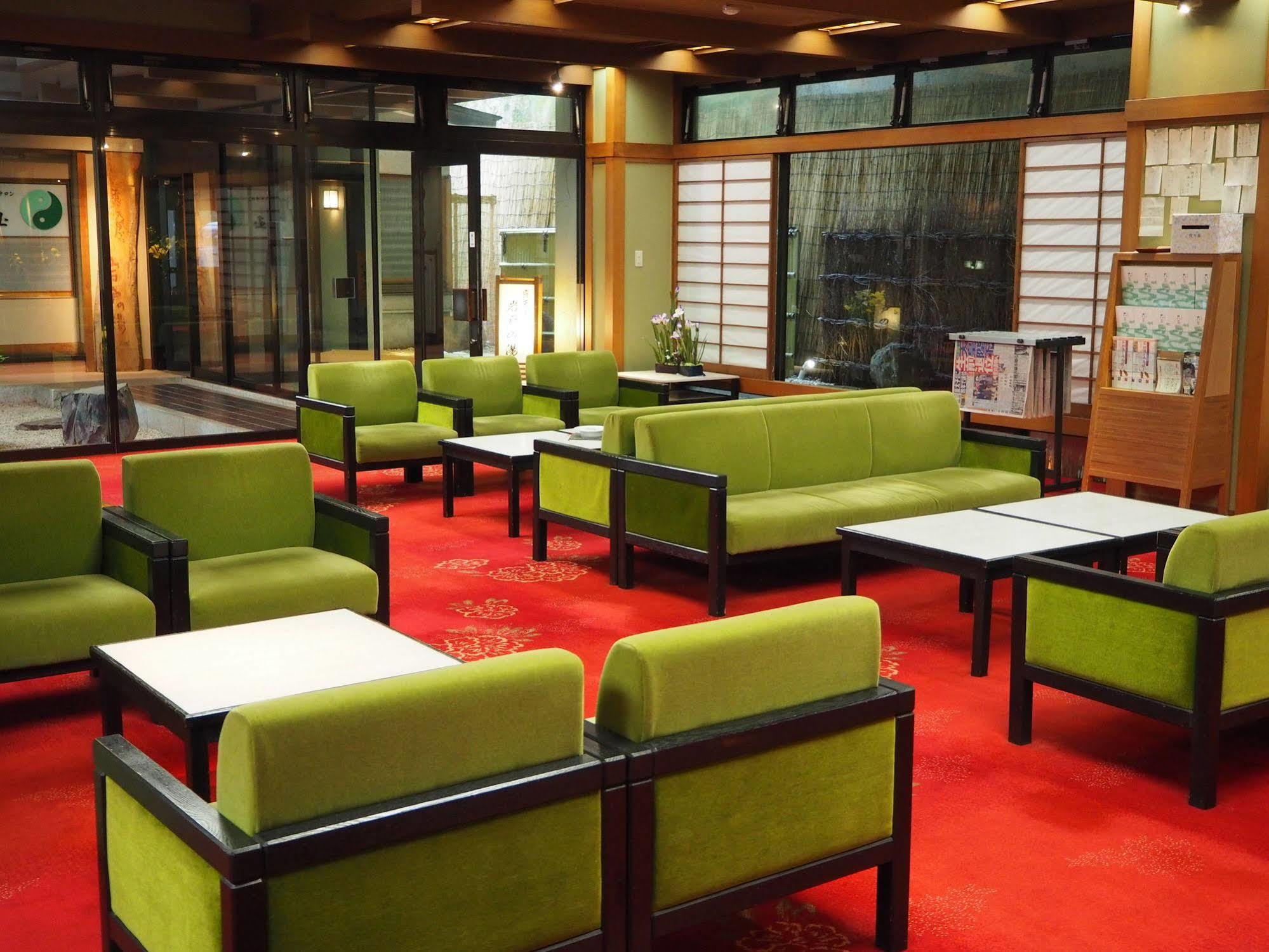 Osakaya Ryokan Кусацу Экстерьер фото